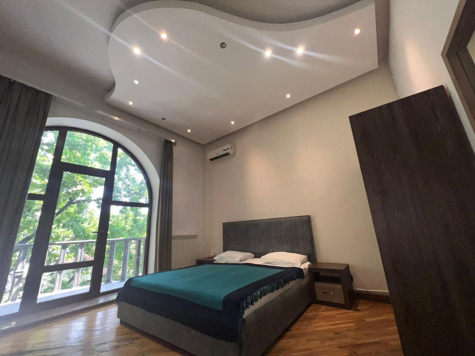 Saryan Hotel Jereván Kültér fotó