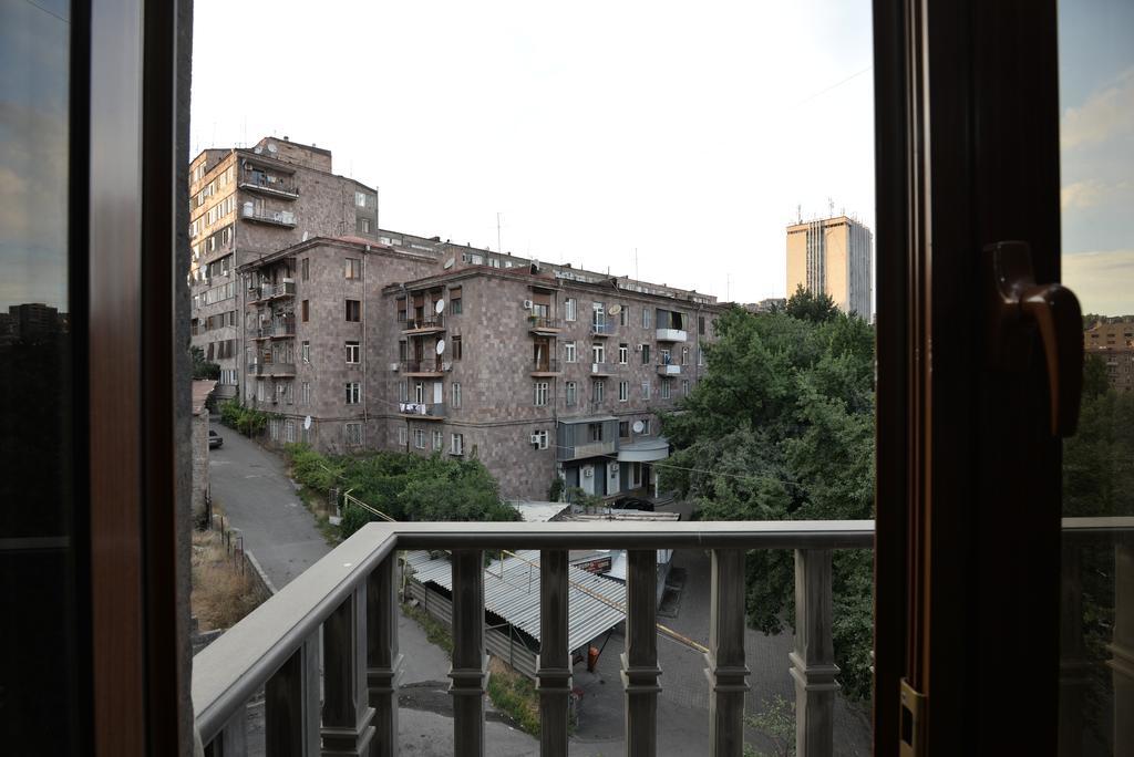 Saryan Hotel Jereván Kültér fotó